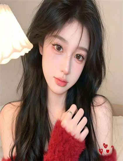 人物解析战火中的芭蕾：探索编剧的叙事结构与情节设计 理解角色塑造的艺术